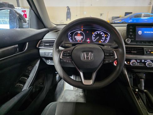 Used 2018 Honda Accord LX image 19