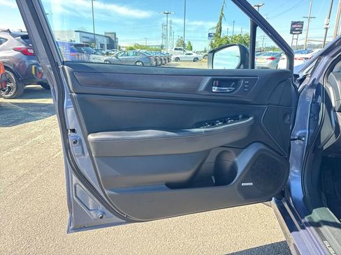 Used 2016 Subaru Legacy 2.5i Limited AWD/4WD image 14