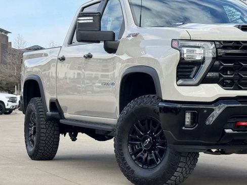 Used 2026 Chevrolet Silverado 2500 ZR2 image 3