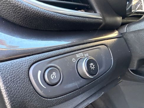 Used 2022 Buick Encore Preferred w/ Safety Package image 12