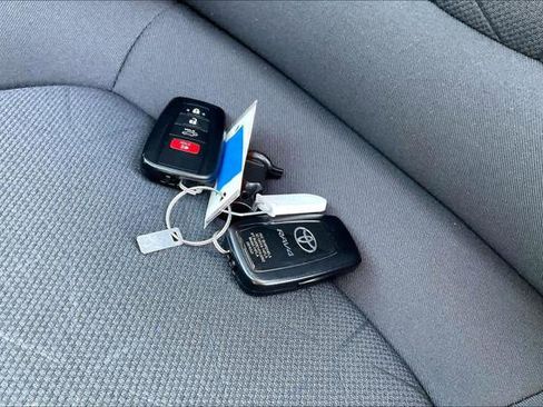 Certified 2025 Toyota RAV4 XLE w/ Convenience Package image 15