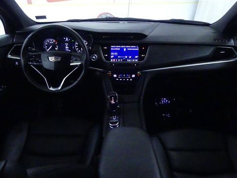 Used 2024 Cadillac XT6 Luxury w/ LPO, Floor Liner Package AWD/4WD image 8