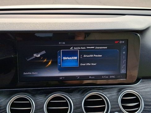Used 2017 Mercedes-Benz E 300 4MATIC image 19