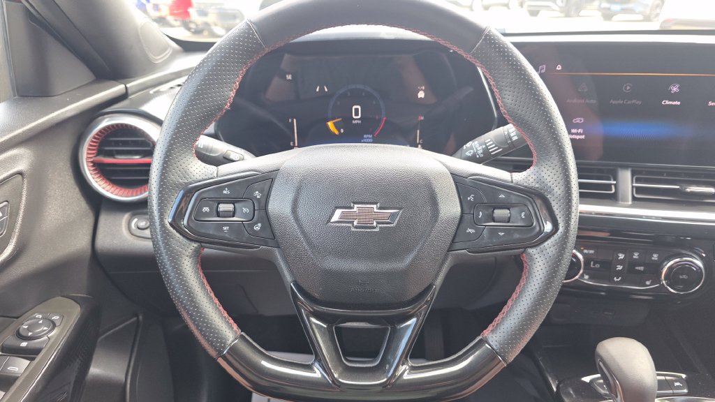 Used 2024 Chevrolet Trax RS w/ Driver Confidence Package FWD image 25