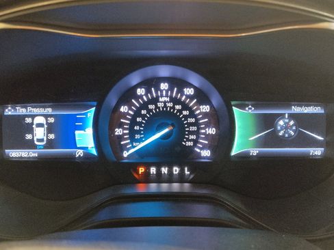 Used 2020 Ford Fusion SE FWD image 23