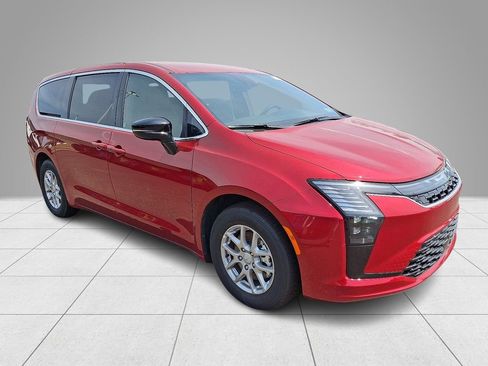 New 2027 Chrysler Pacifica Select FWD image 3