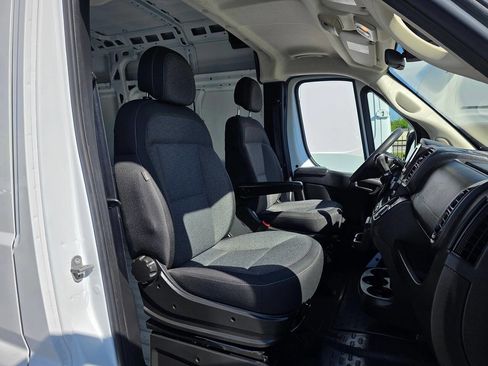 Used 2023 RAM ProMaster 2500 image 9