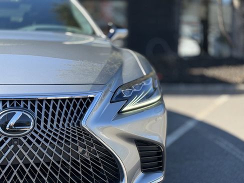 Used 2018 Lexus LS 500 w/ Interior Upgrade Package image 5