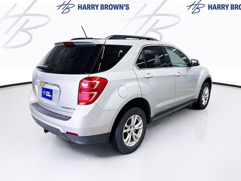 Used 2017 Chevrolet Equinox LT w/ Convenience Package FWD image 10