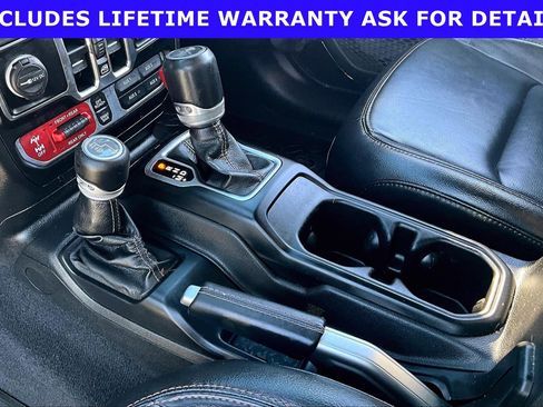 Used 2021 Jeep Wrangler Unlimited Rubicon w/ Trailer Tow Package AWD/4WD image 14