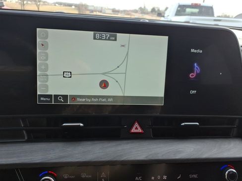 Used 2023 Kia Sportage X-Line w/ X-Line Premium Package image 18