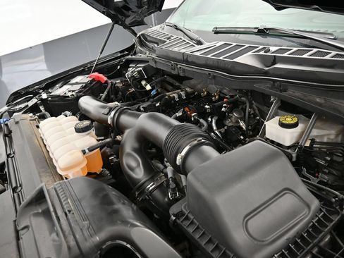Used 2024 Ford F150 XLT AWD/4WD image 13