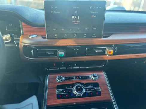 Used 2023 Lincoln Aviator Reserve w/ Equipment Group 201A image 14