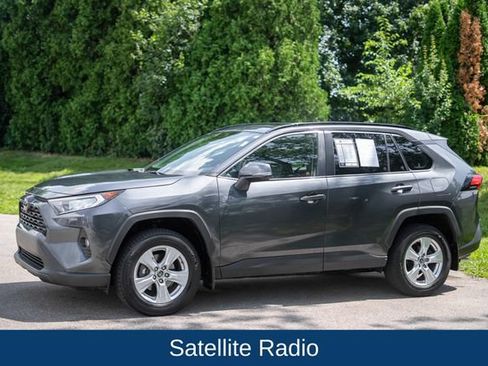 Used 2019 Toyota RAV4 XLE w/ Convenience Package AWD/4WD image 8