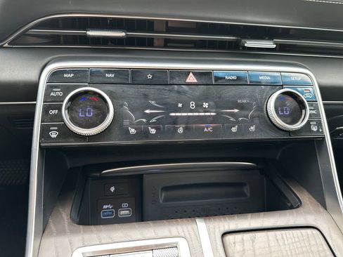 Used 2024 Genesis GV80 3.5T Advanced AWD/4WD image 19