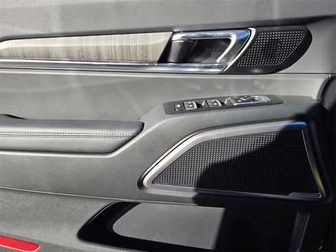 New 2025 Kia Telluride EX w/ EX Captain's Chair Package image 16