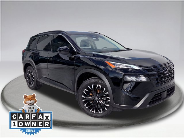 Used 2026 Nissan Rogue Dark Armor FWD image 2
