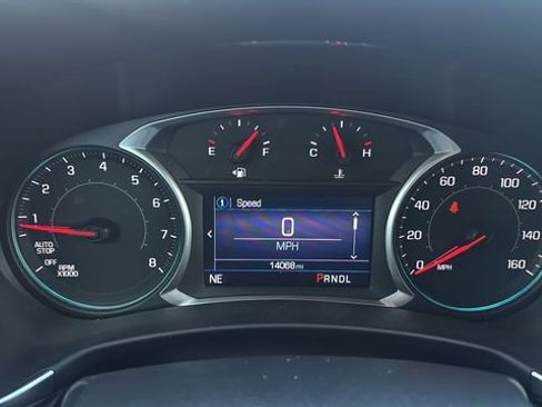 Used 2022 Chevrolet Equinox LS w/ LS Convenience Package FWD image 12