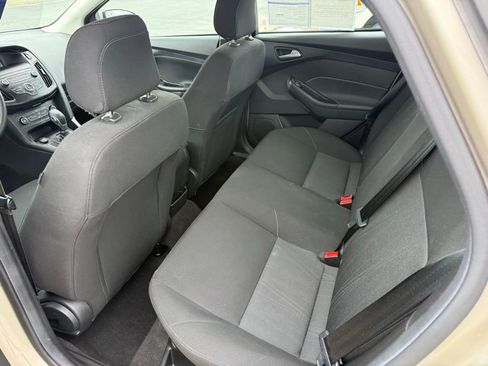 Used 2018 Ford Focus SE image 17