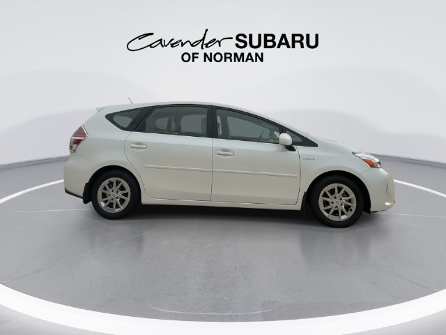 Used 2016 Toyota Prius V Four FWD image 2