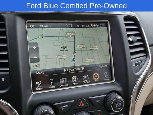 Used 2017 Jeep Grand Cherokee Limited w/ Luxury Group II AWD/4WD image 18