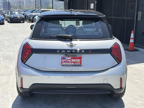Used 2026 MINI Cooper S FWD image 4