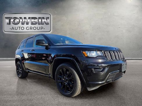 Used 2021 Jeep Grand Cherokee Laredo X RWD image 2