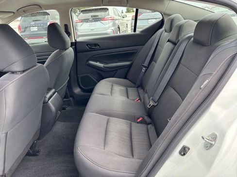 Used 2025 Nissan Altima 2.5 SV FWD image 25