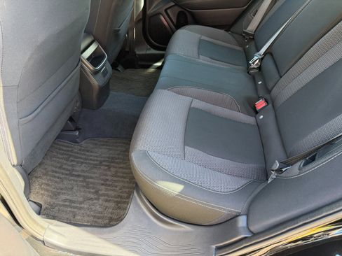 Used 2022 Subaru Outback 2.5i Premium image 13