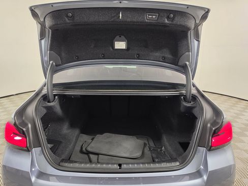 Used 2021 BMW 530i w/ M Sport Package RWD image 12