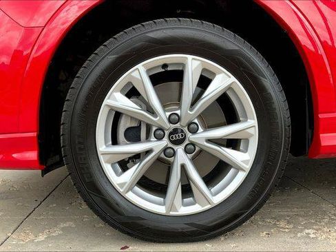 Certified 2022 Audi Q3 2.0T Premium AWD/4WD image 9