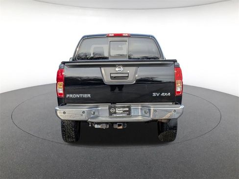 Used 2015 Nissan Frontier SV w/ SV Value Truck Package image 6