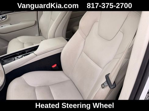 Used 2019 Volvo XC90 T5 Momentum w/ Multimedia Package image 14