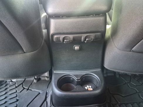 Used 2017 Jeep Wrangler Unlimited Sport w/ Connectivity Group image 15