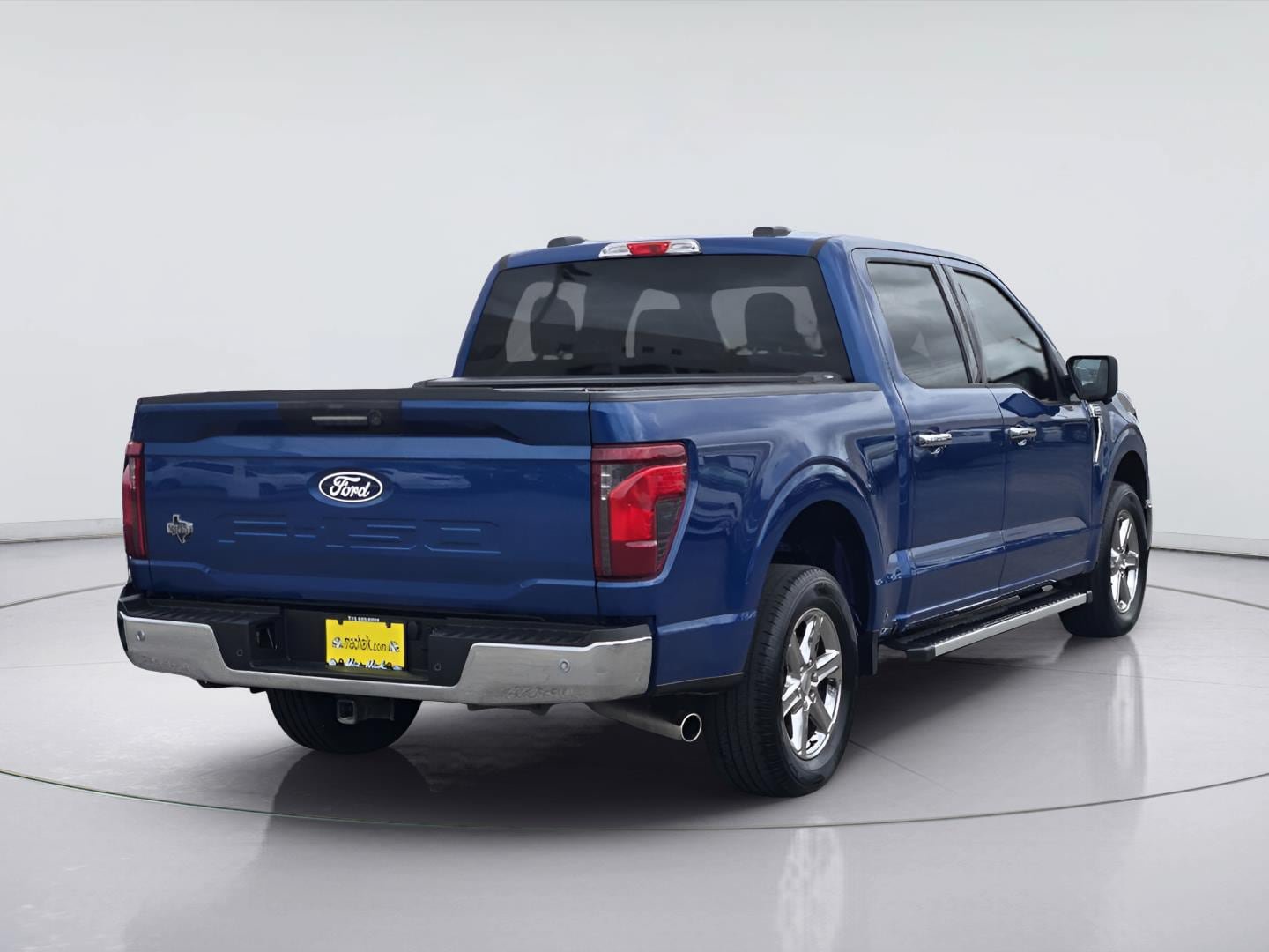 Used 2024 Ford F150 XLT w/ Mobile Office Package RWD image 6