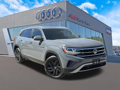 Used 2020 Volkswagen Atlas Cross Sport SE w/ Panoramic Sunroof Package