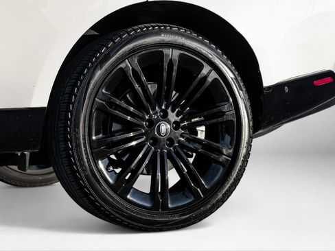 Used 2022 Land Rover Range Rover SE image 53