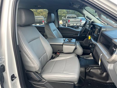 New 2026 Ford F450 XL w/ 360-Degree Camera Package image 13