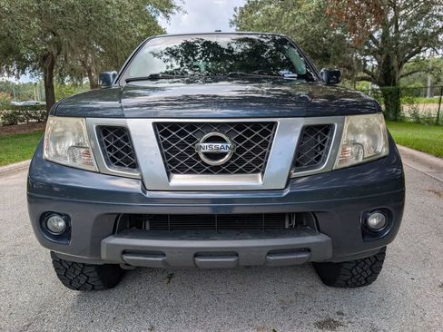 Used 2017 Nissan Frontier PRO-4X AWD/4WD image 2
