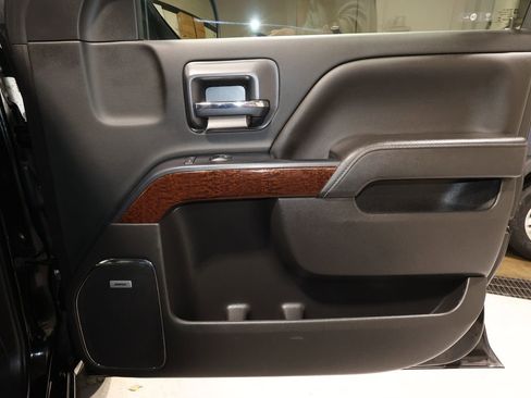 Used 2018 GMC Sierra 1500 SLT w/ SLT Premium Package image 18