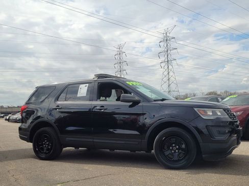 Used 2018 Ford Explorer 4WD Police Interceptor image 2