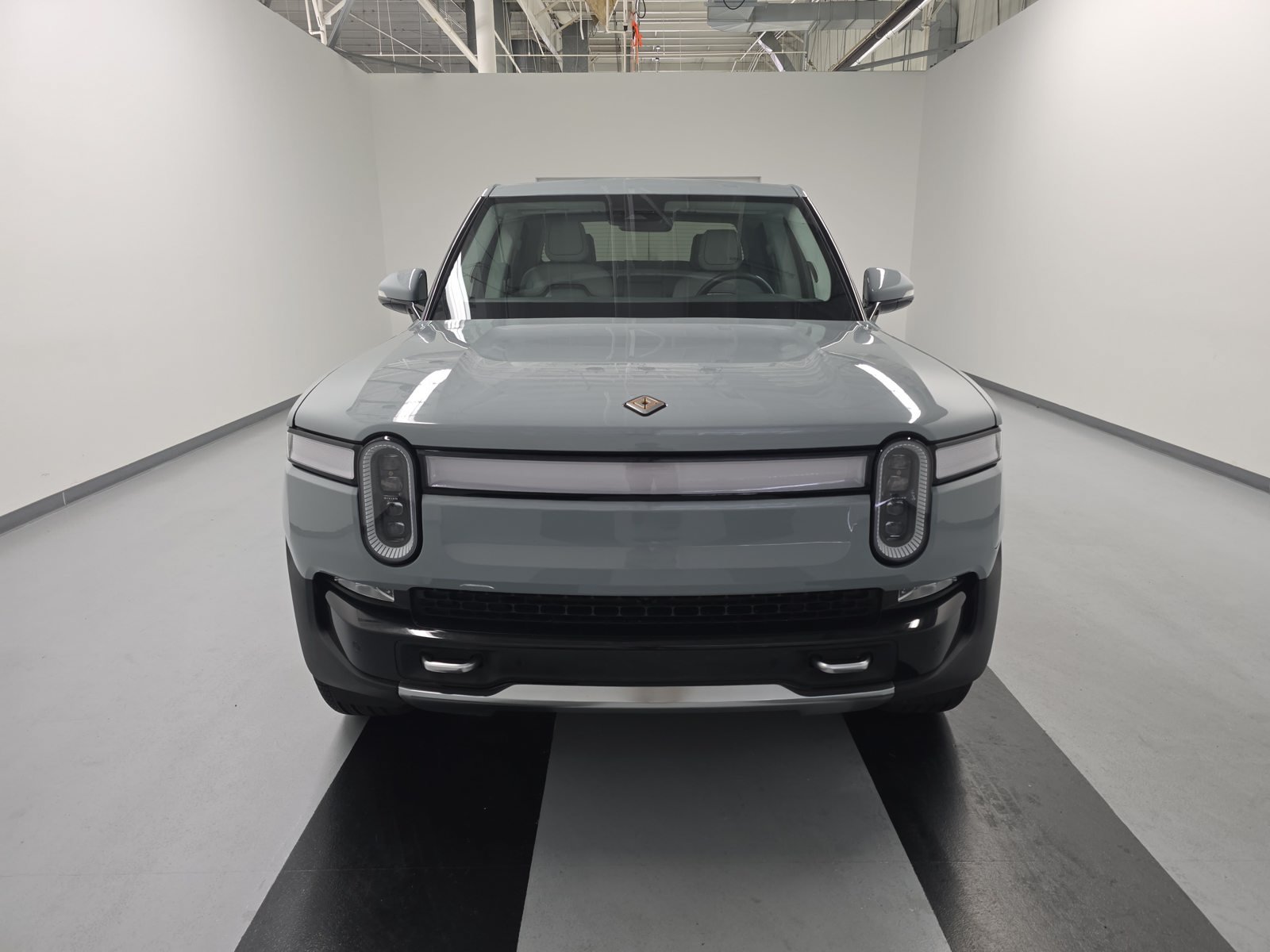 Used 2023 Rivian R1T Adventure Quad AWD/4WD image 8