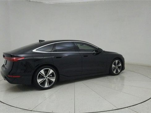 Used 2025 Audi A6 e-tron Prestige w/ Black Warm Weather Package image 75