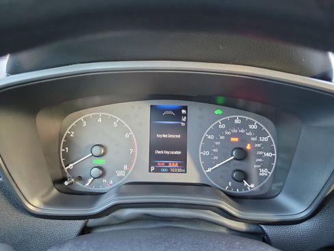 Used 2025 Toyota Corolla Cross AWD Hybrid image 18