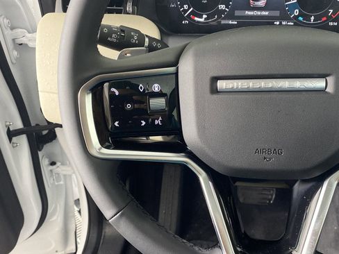 Used 2025 Land Rover Discovery Sport S image 14