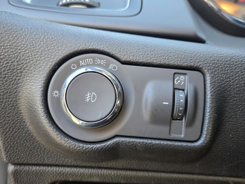 Used 2018 Buick Cascada Premium image 12