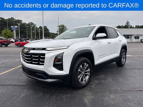 Used 2026 Chevrolet Equinox LT AWD/4WD image 2