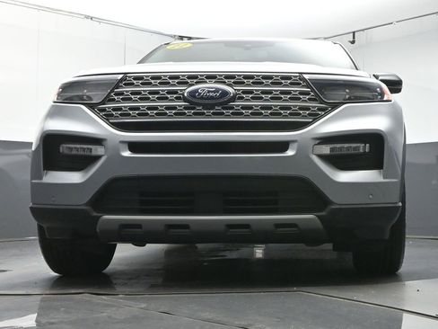 Used 2022 Ford Explorer Limited w/ Equipment Group 301A image 35