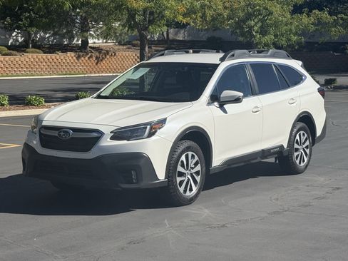 Used 2022 Subaru Outback Premium AWD/4WD image 8