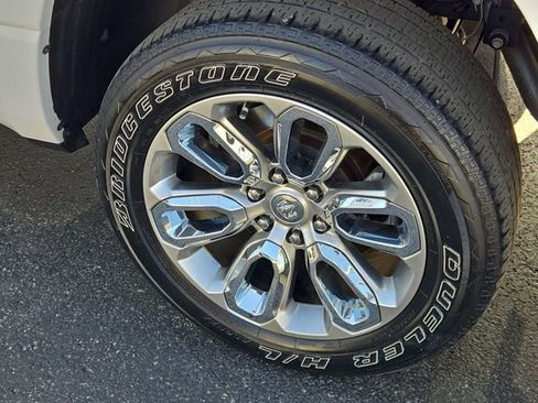 Used 2023 RAM 1500 Laramie AWD/4WD image 33